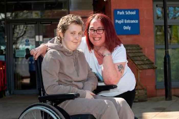 Heartbroken Kilmarnock mum pays tribute to hero daughter after tragic cancer battle