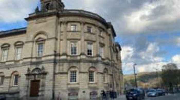 Council workers facing pay cuts this summer