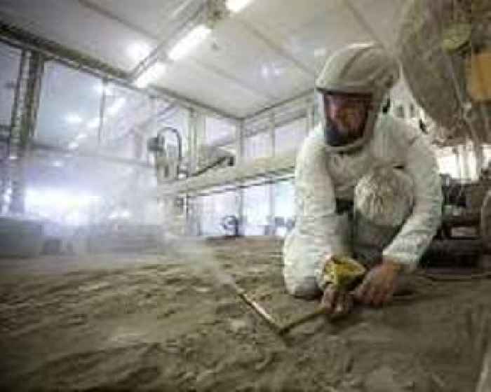 NASA Kennedy Breathes Life into Moon Soil Testing