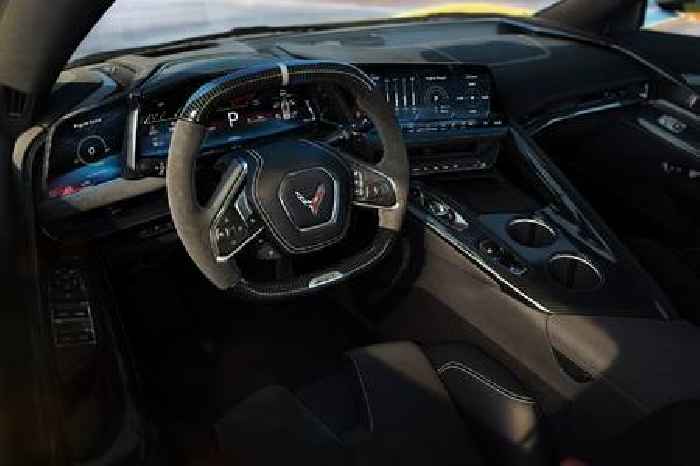 Chevy Details 2026 Corvette Interior Updates, All Variants Get New Three-Screen Layout