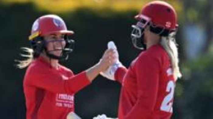 Cup wins for Hampshire, Warwickshire and Lancashire