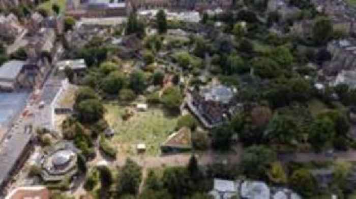 Judicial review into zoo redevelopment begins