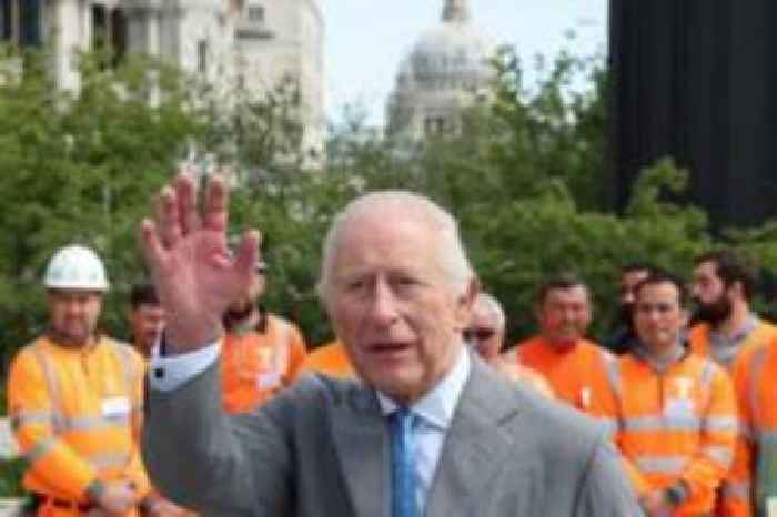 Kings visits Thames Tideway Tunnel 'super sewer'