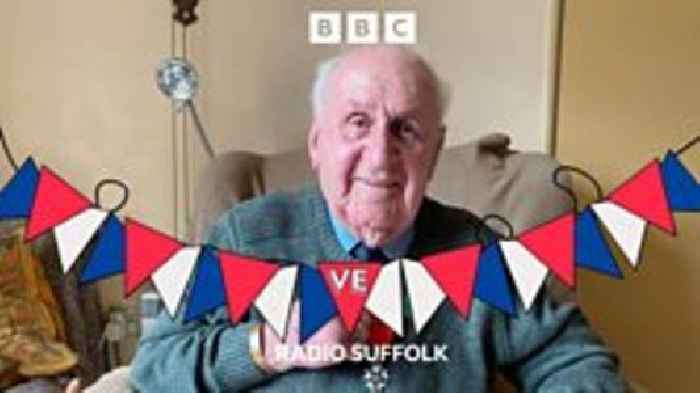 Douglas Cracknell: Suffolk WW2 veteran remembers
