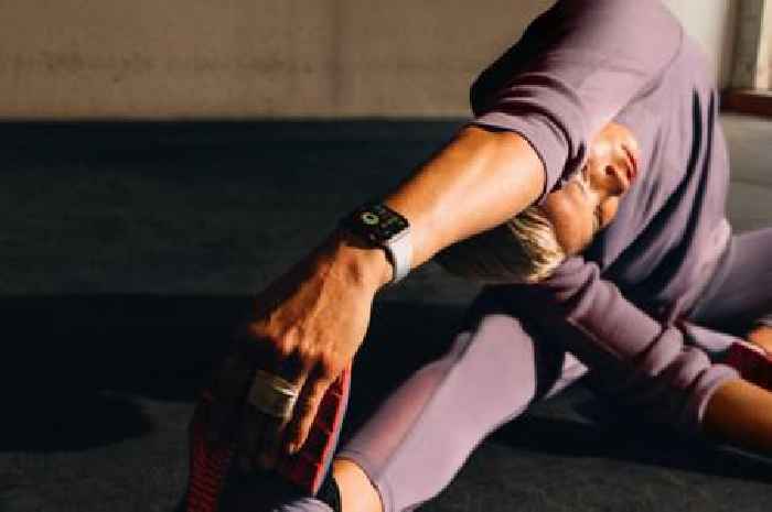Apple Watch praised for style and performance now £100 off in limited time Amazon deal