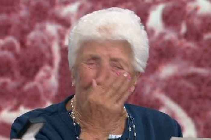 Lorraine host steps in as WWII veteran bursts into tears over King Charles
