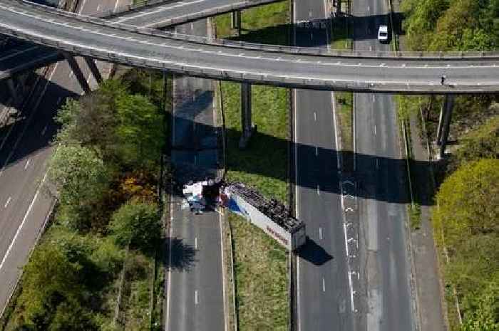M90 lorry driver fighting for life after HGV plunges from motorway bridge