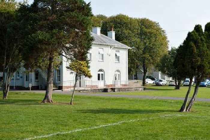 Top Welsh independent school set to close down