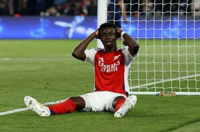 Arsenal fans fume 'can't be doing that' at Bukayo Saka moment in PSG defeat