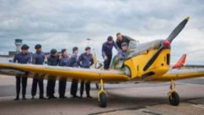 Cadets recreate WW2 aircraft photo for VE Day