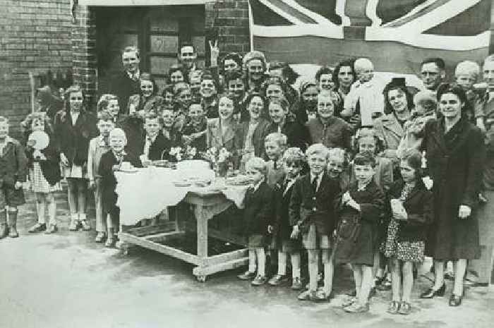 How VE Day was celebrated in Gloucester with street parties and a vast crowd saying 'thank God'
