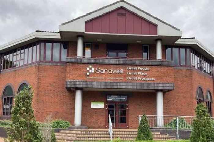 Sandwell councillors to vote on own £600 pay rise