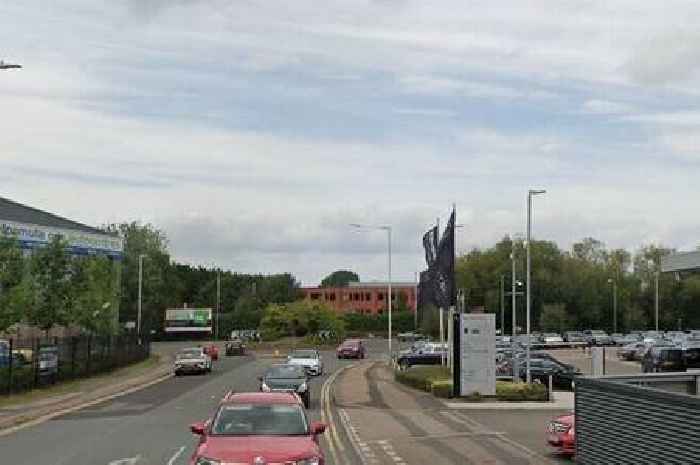 Live Kent A-road traffic updates as route partially blocked after car overturns