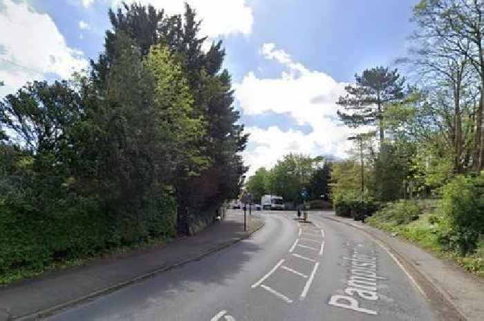 Man dies after Purley Way crash with major road closure as police investigate