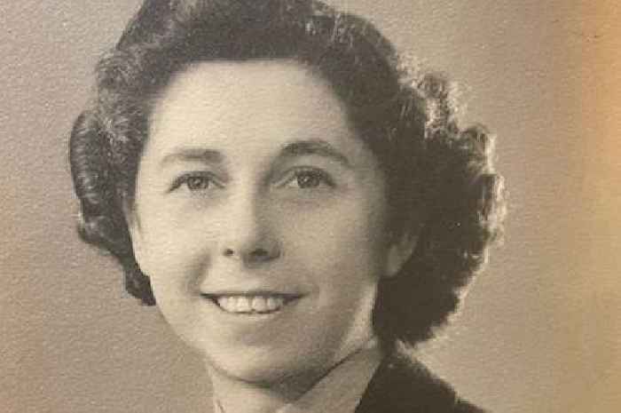 Surrey veteran, 101, describes VE Day celebrations at Buckingham Palace 80 years on