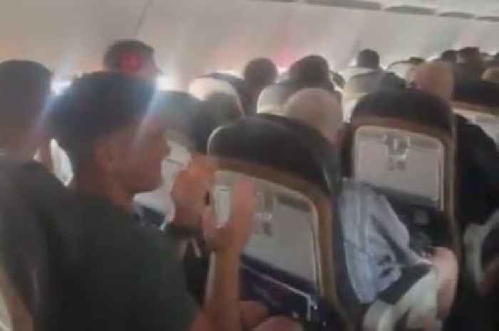 Jac Morgan stuck on plane as Lions squad announced before cheers erupt down aisles