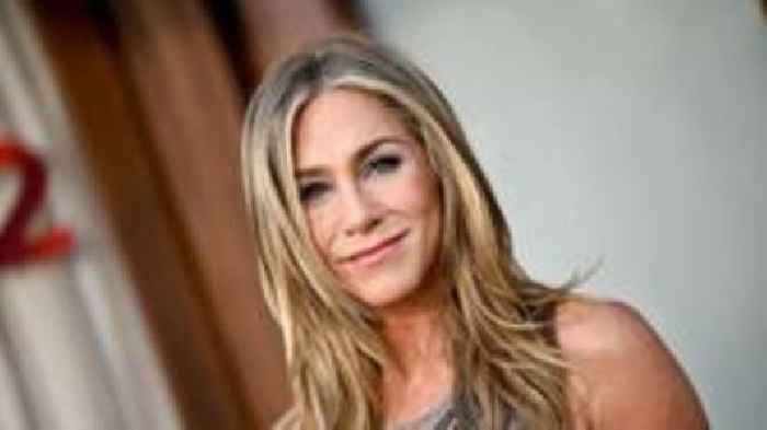Man charged with stalking Jennifer Aniston