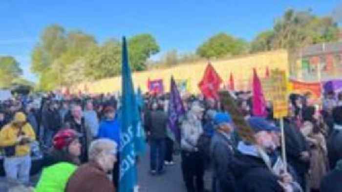 Union members form 'megapicket' at bin strike depot
