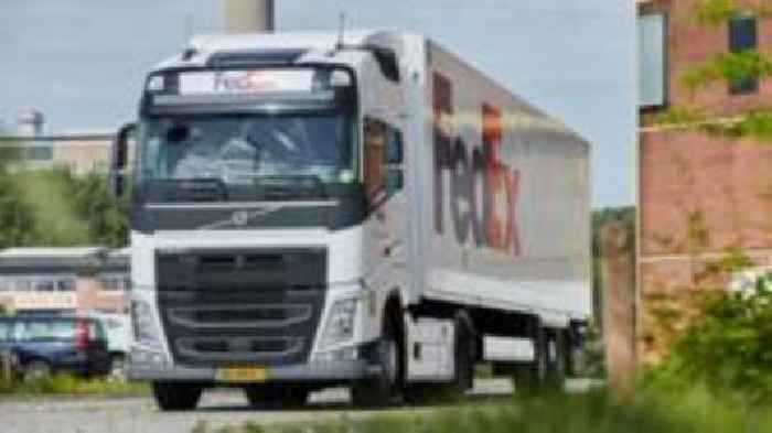FedEx plans expansion at two of its UK sites