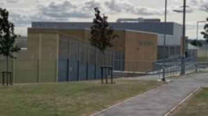 Inmate at privately-run prison dies in hospital