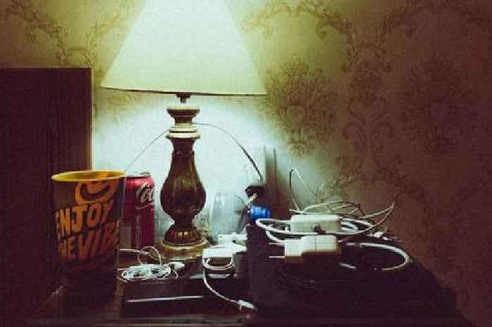 Experts say 'unplug vampire devices' to slash your energy bills