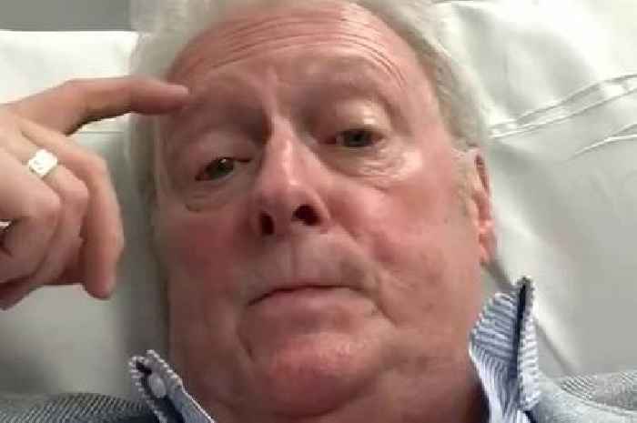 Coronation Street's Charlie Lawson rushed back to hospital days after health scare