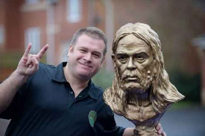 Stoke-on-Trent finally remembers Lemmy - 15 years after statue first rejected
