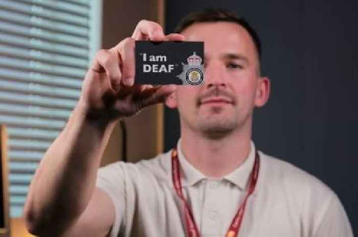 New cards help deaf people communicate with Cambridgeshire Police in emergencies