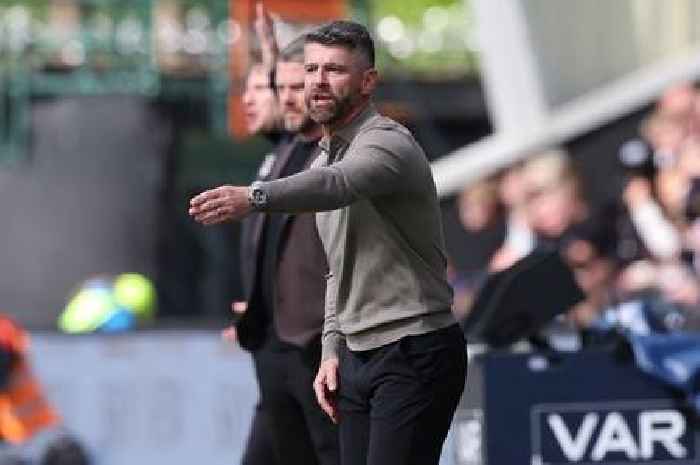 Stephen Robinson vows St Mirren will fight until the end for European place