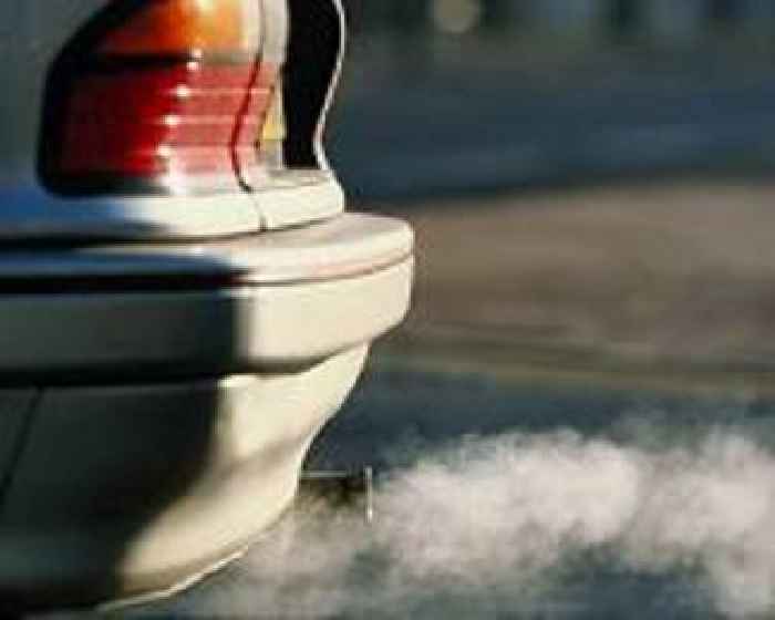 EU parliament backs emissions reprieve for carmakers