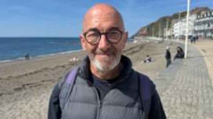 Croeso mawr i uned ganser newydd Ysbyty Bronglais