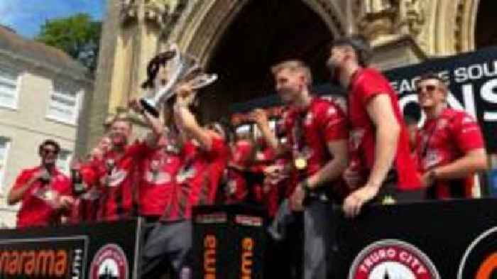 Truro City celebrate promotion with bus parade