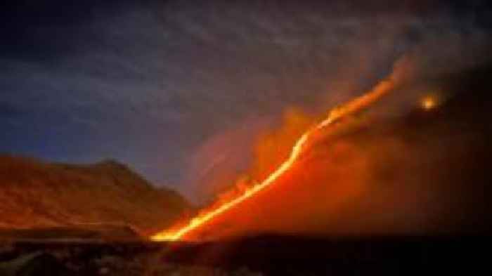 'Extreme risk' wildfire warning extended across Scotland