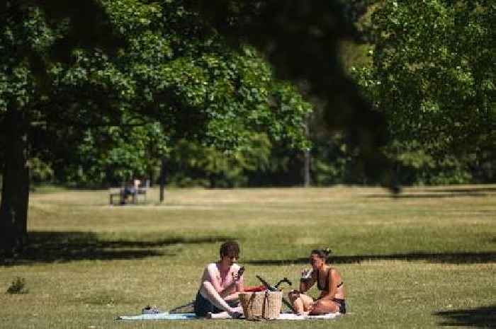 Day-by-day weekend weather forecast as mini heatwave to make Essex hotter than Portugal