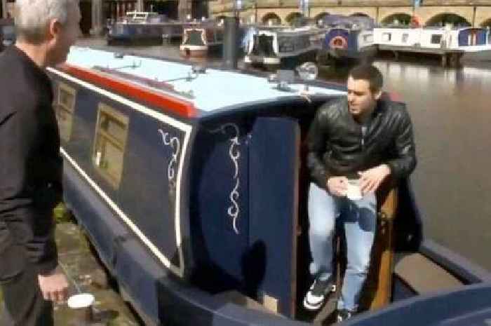 Ronnie O'Sullivan lived on £130,000 canal boat but snooker star was forced to sell again