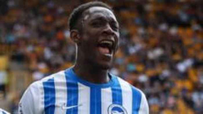 Welbeck ends 17-year wait to hit double figures