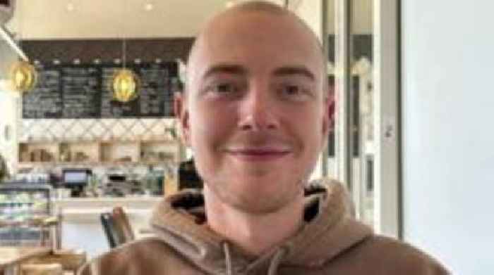 Large-scale search for British hiker missing in New Zealand