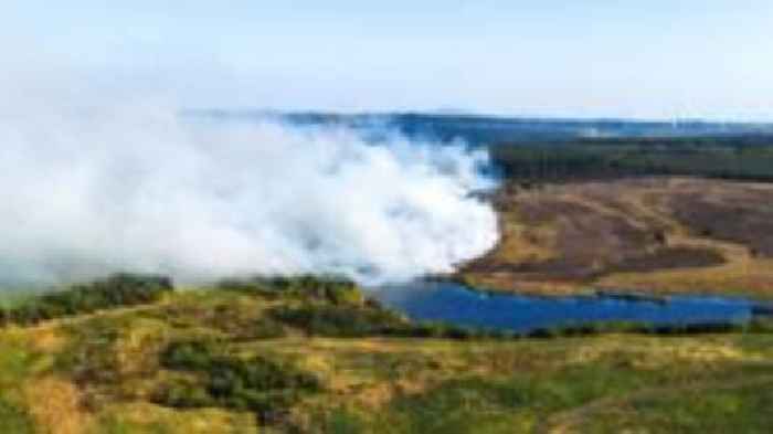 Fifty firefighters tackling West Lothian wild blaze