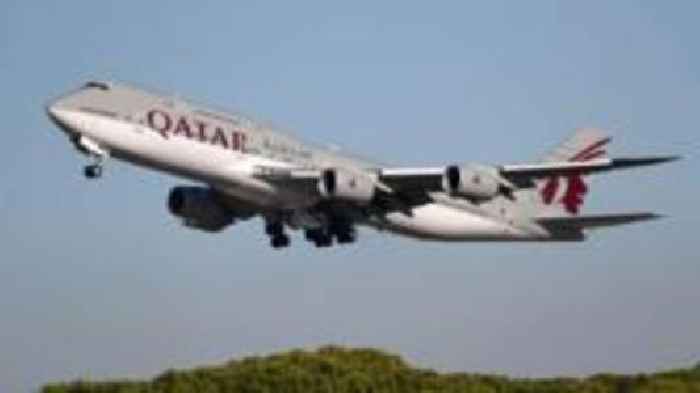 Trump defends plan to use Qatari luxury jet for Air Force One
