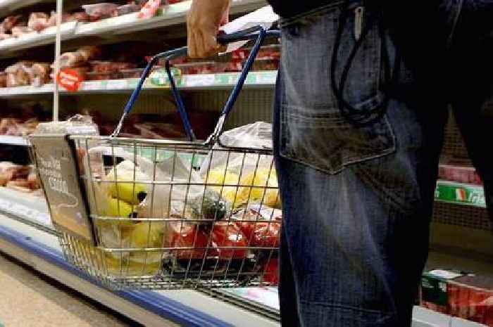 Urgent chicken 'do not eat' warning 'due to sickness and diarrhoea risk'