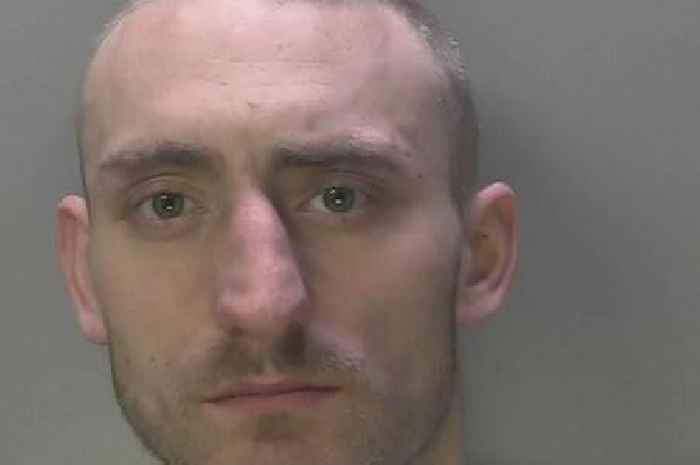 Call police if you see wanted man with broken nose and links to Woking