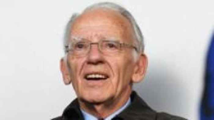 Former Celtic chair & SFA president McGinn dies at 92