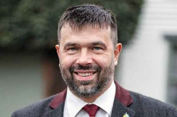Kent political groups and Ukrainian react to Reform UK's pledge to remove Ukraine flag from KCC