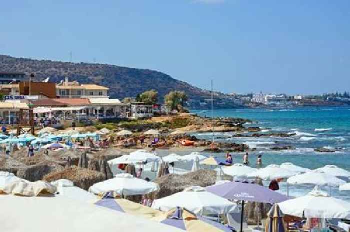 Crete holidaymakers warned 'move away from the coast' following earthquake