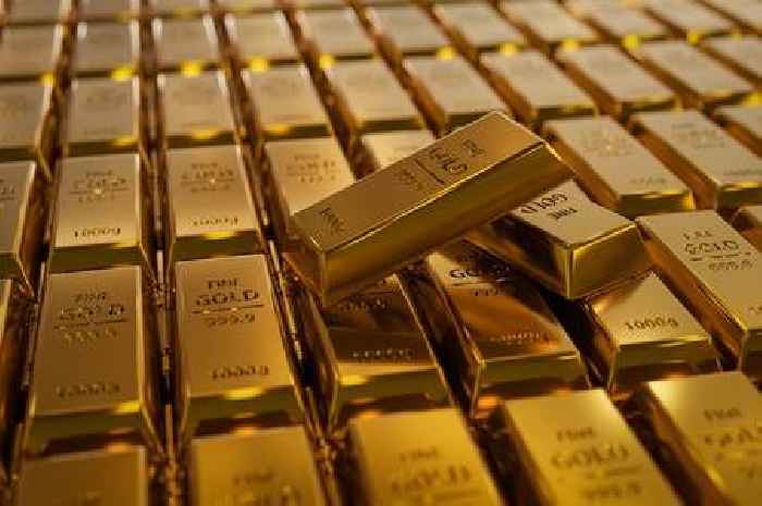 Physicists mimicking Big Bang accidentally turn lead into gold