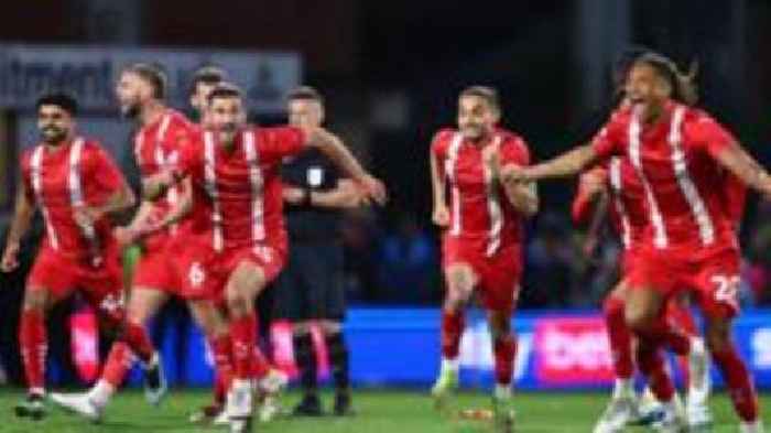 Wellens hails 'special group' after Orient reach play-off final