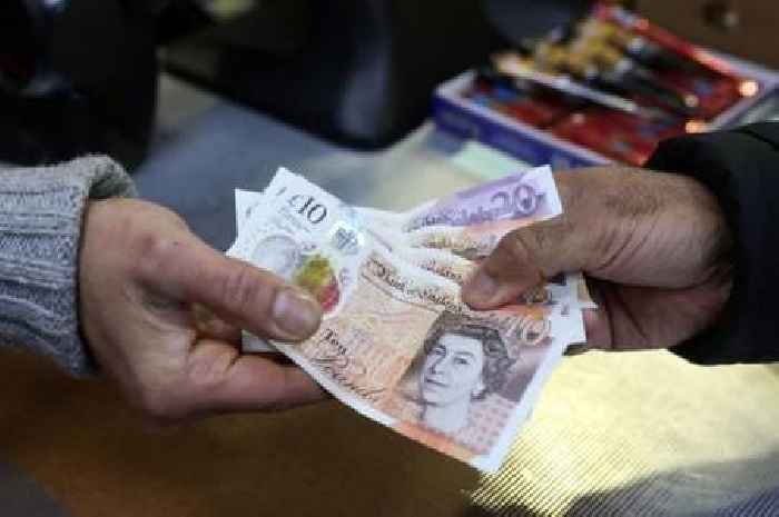 UK households aged 65 or over being handed new £200 Cost of Living payments