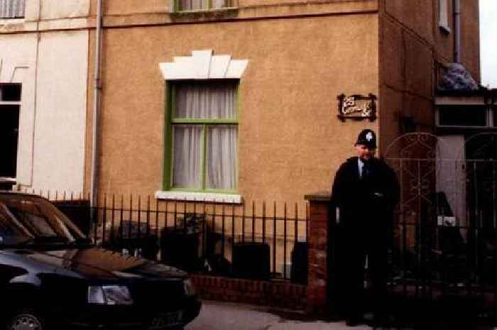 What happened to 25 Cromwell Street after Fred and Rose West's arrest?
