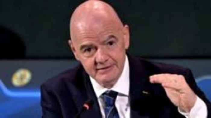 Uefa accuses Infantino and stages Fifa congress walk-out
