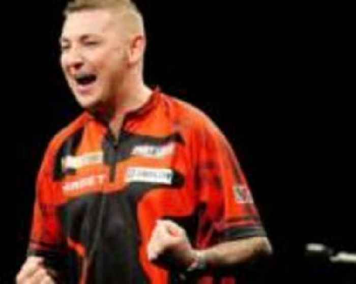 Aspinall wins in Aberdeen as Littler seals top spot